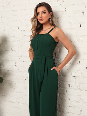 MACACÃO ELEGÂNCIA ATEMPORAL