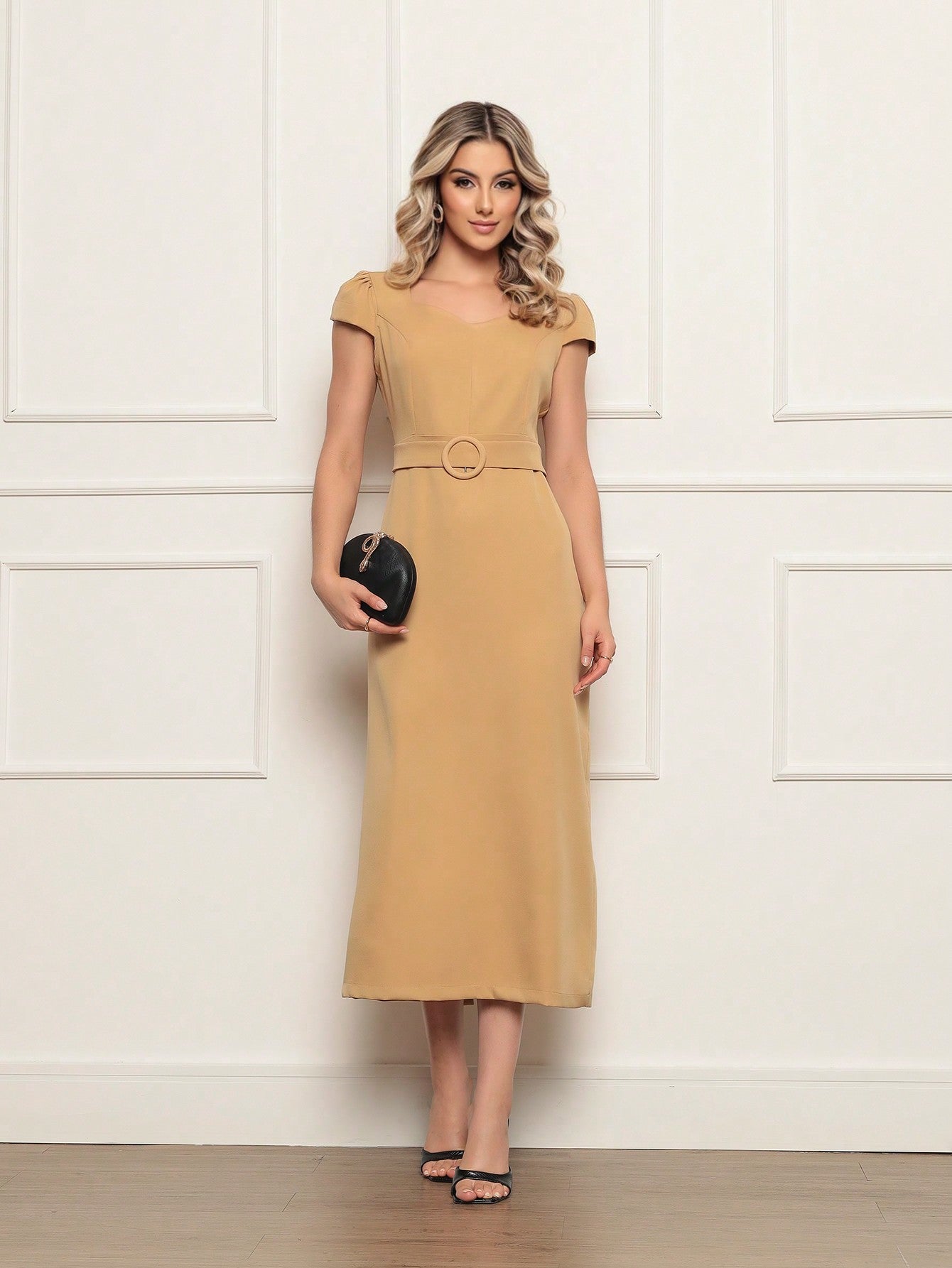 VESTIDO CINTURADO LUXO