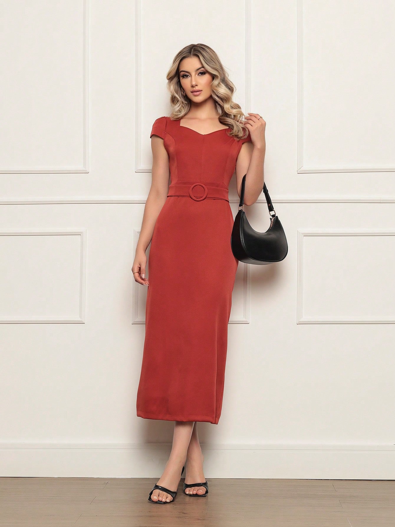 VESTIDO CINTURADO LUXO